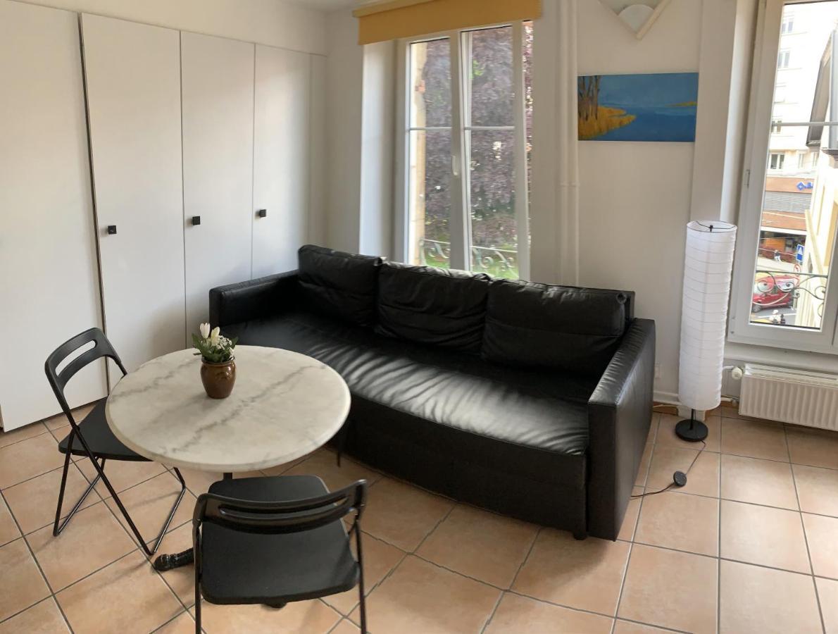 Vue Chateau Apartment Neuenburg